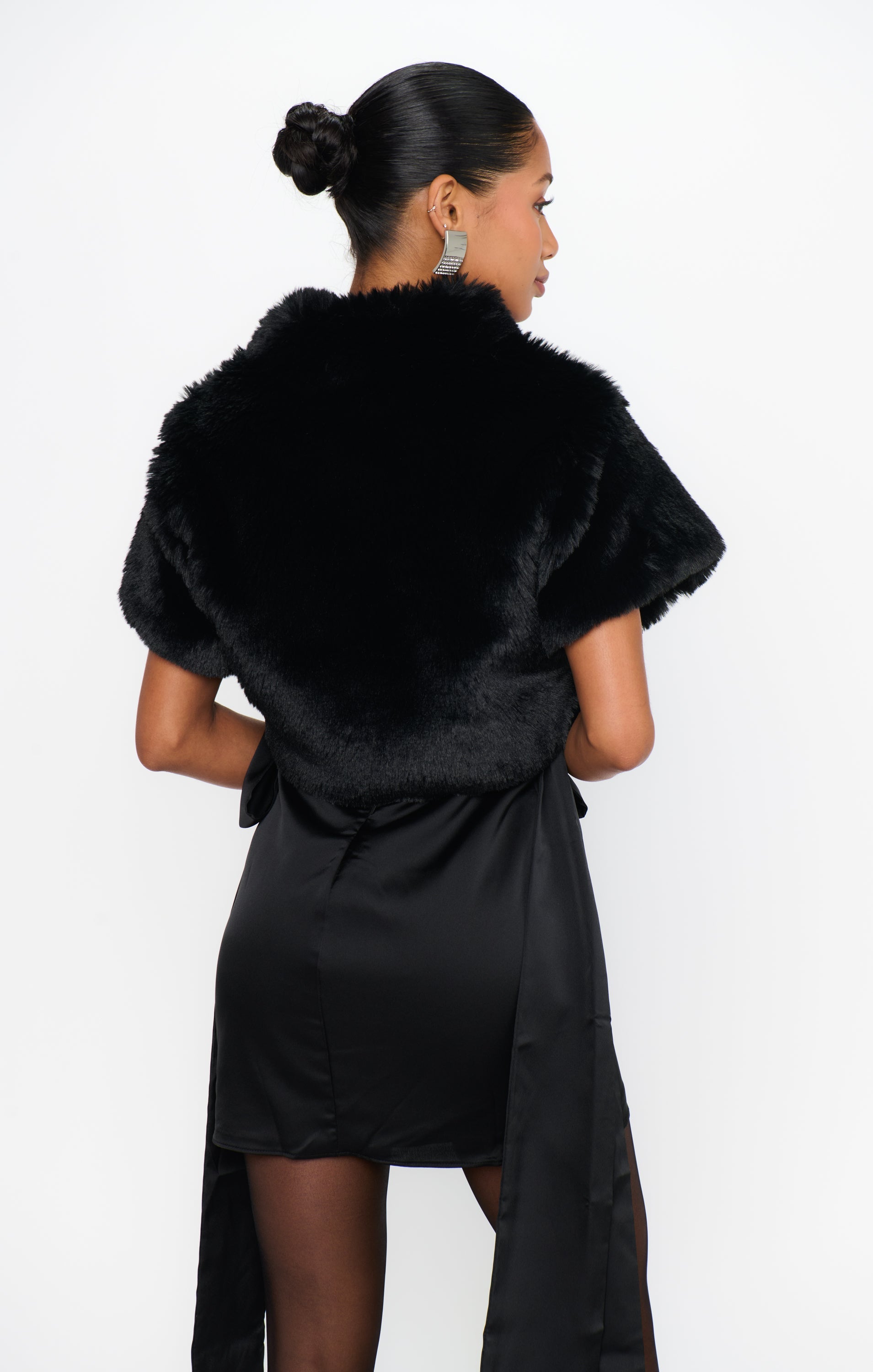 Broadway Shrug ~ Black Faux Fur