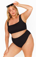 Sail Bottom ~ Black Scrunch